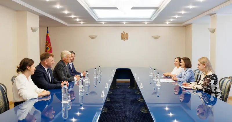 Санду обсудила с главой департамента ЮНЕСКО образовательную политику