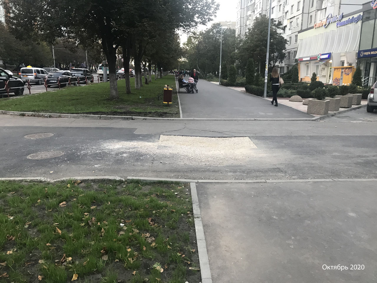 На Буюканах после замены труб начал разрушаться свежеуложенный асфальт