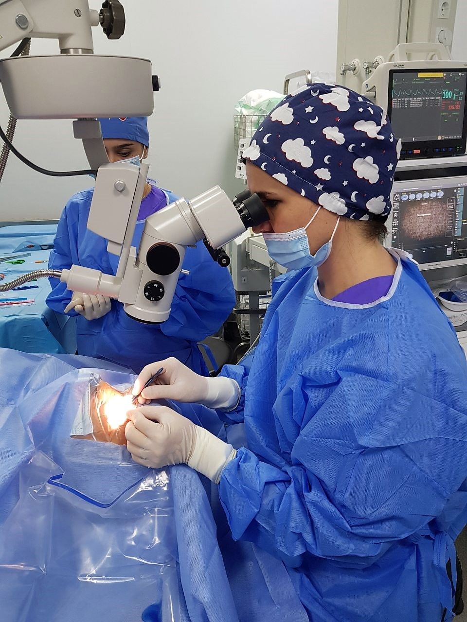 Repromed+: Операции по удалению катаракты