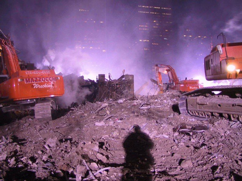На распродаже были найдены фото с трагедии 9/11, которые никто ещё не видел