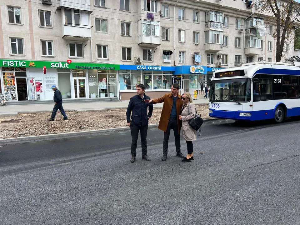 Завершаются работы по благоустройству участка улицы Сармизеджетуса