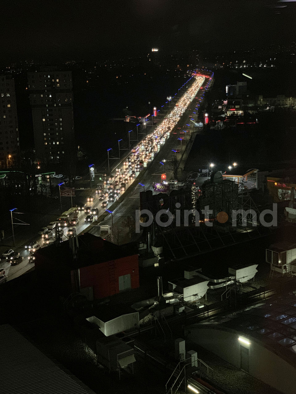 В Кишиневе из-за пробок полиция разрешает ехать по полосе для общественного транспорта