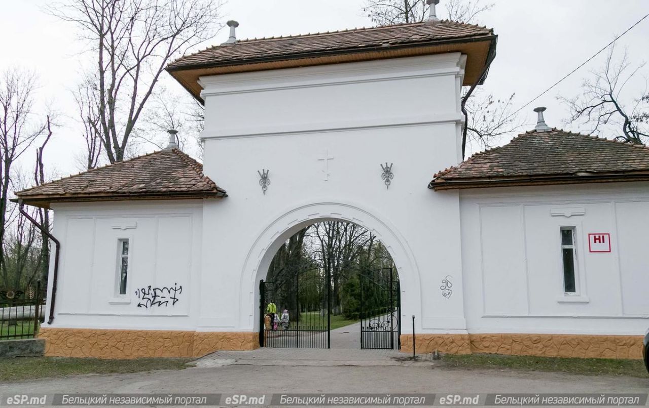 В Бельцах в парке у «Селекции» произошла пьяная поножовщина: пострадавший в реанимации