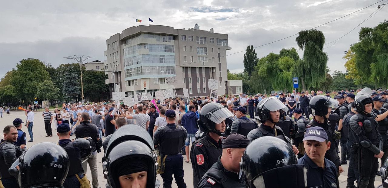 Движение национального сопротивления Acum провело акцию протеста в Унгенах