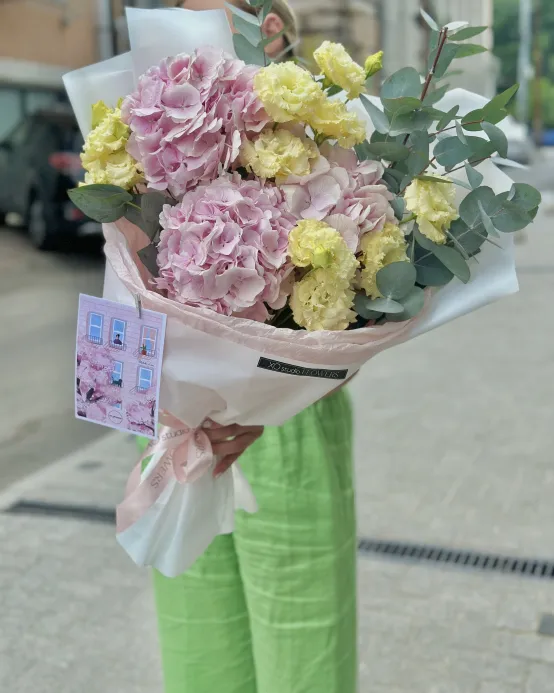 Цветы к 1 сентября от XOstudio Flowers: Подготовьтесь к Дню Знаний