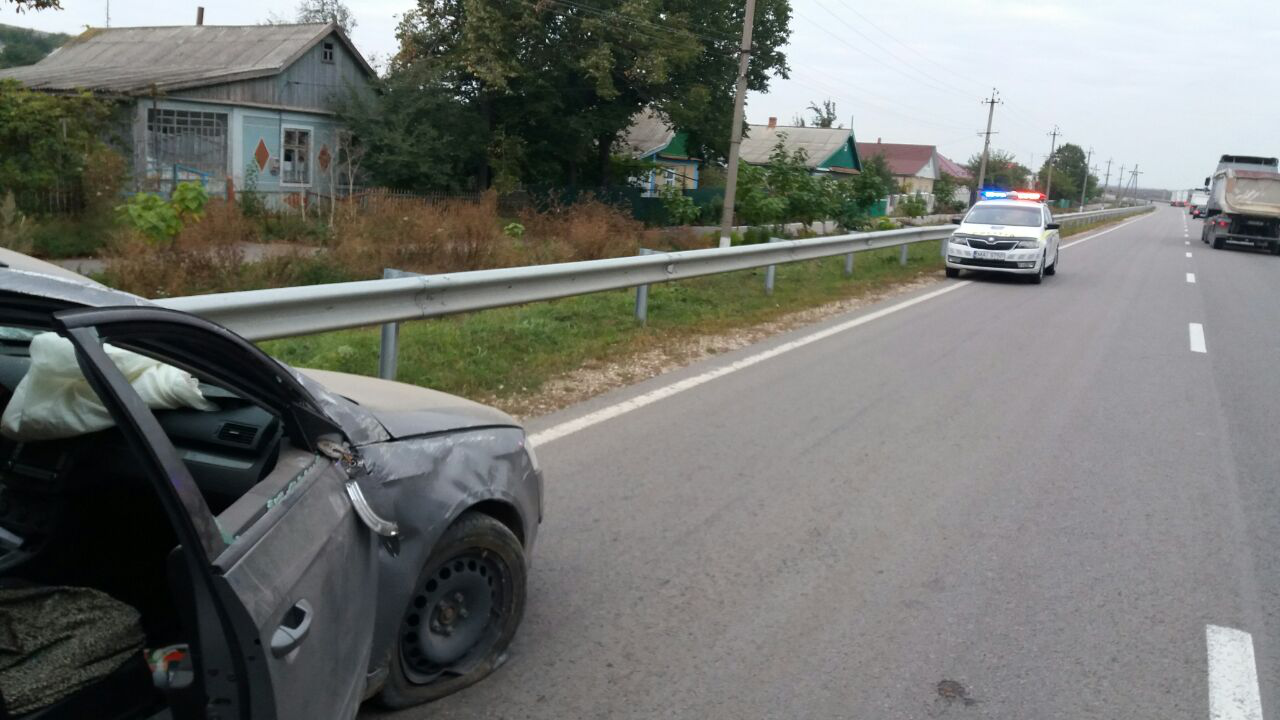 В Чимишлии водитель уснул за рулем и врезался в ограждение
