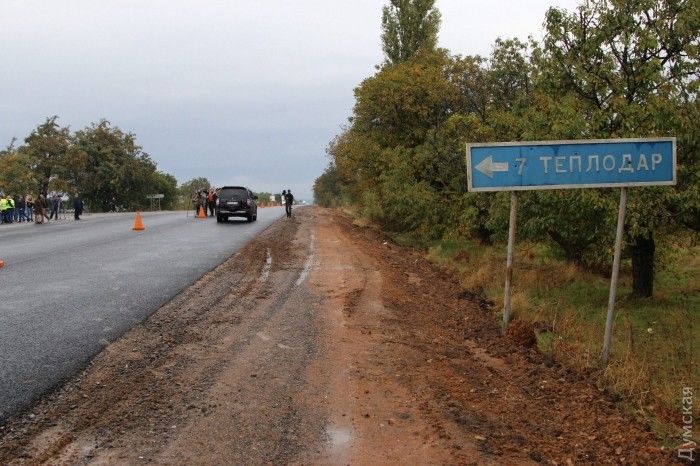 Порошенко прибыл в Одесскую область и осматривает трассу «Одесса-Рени»