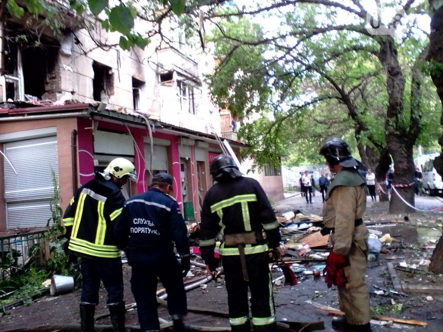 В Одессе в жилом доме прогремел взрыв, есть жертвы