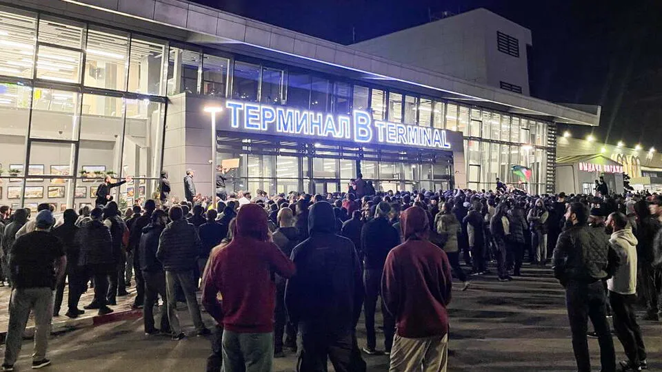Во время антисемитских беспорядков в Махачкале были задержаны 60 человек