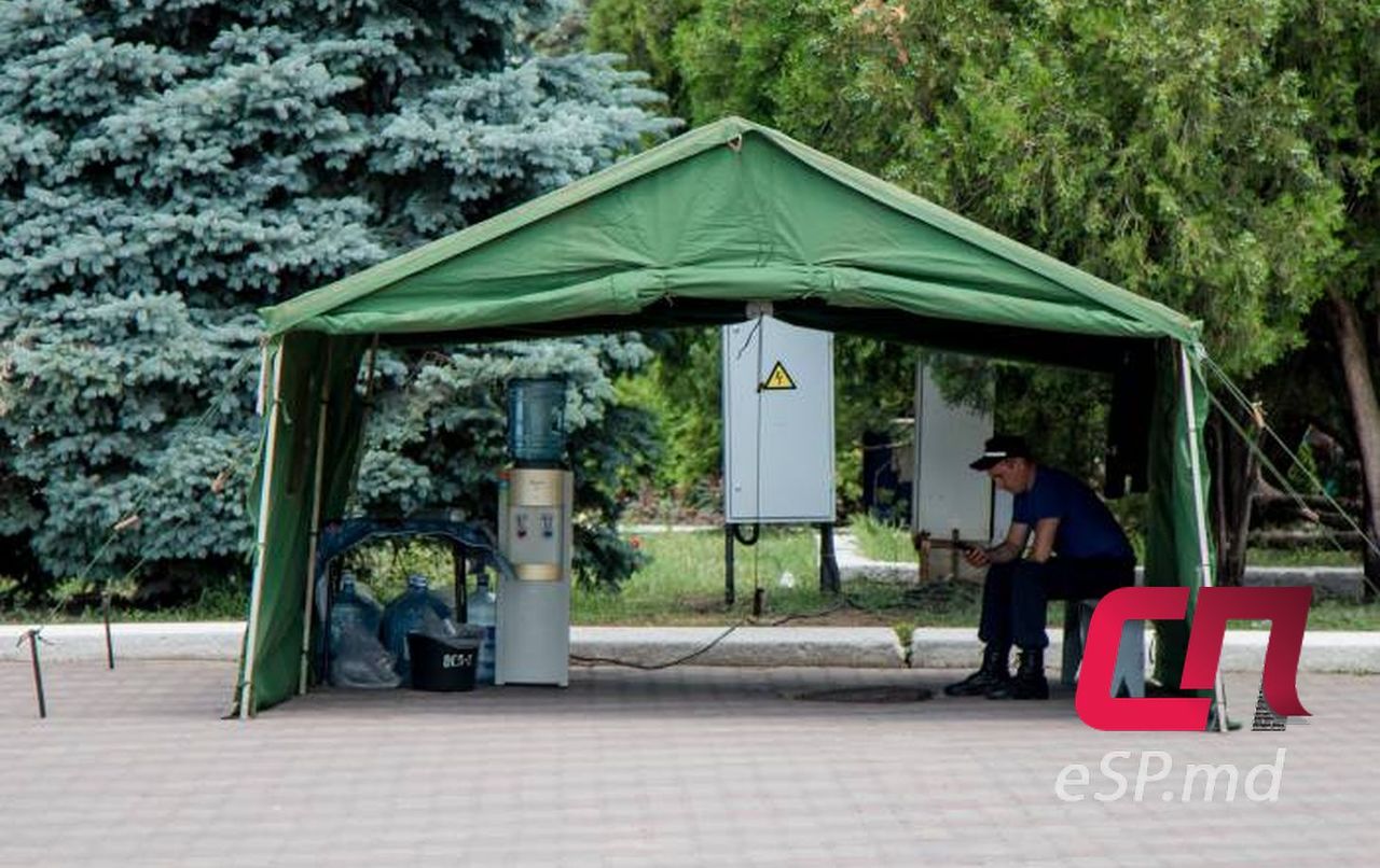 В Бельцах заработали палатки для защиты от жары