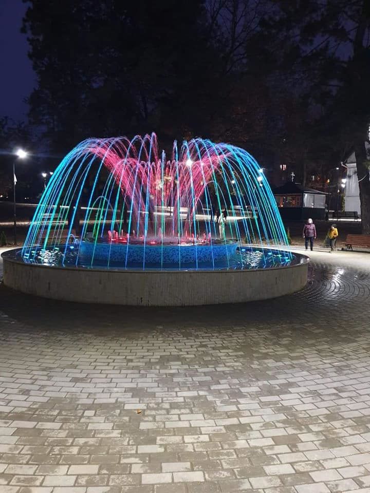 В парке "Шипка" на Рышкановке установлен небольшой фонтан