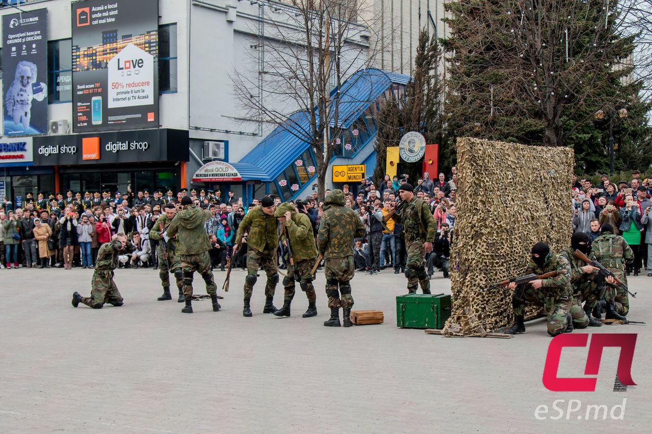 День бригады отметили в центре Бельц