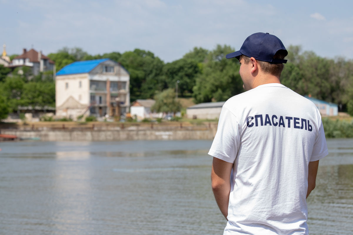 Спасатели не советуют купаться в Днестре