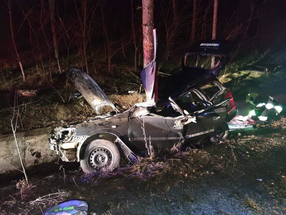 В серьезном ДТП в Хынчештах пострадали три человека