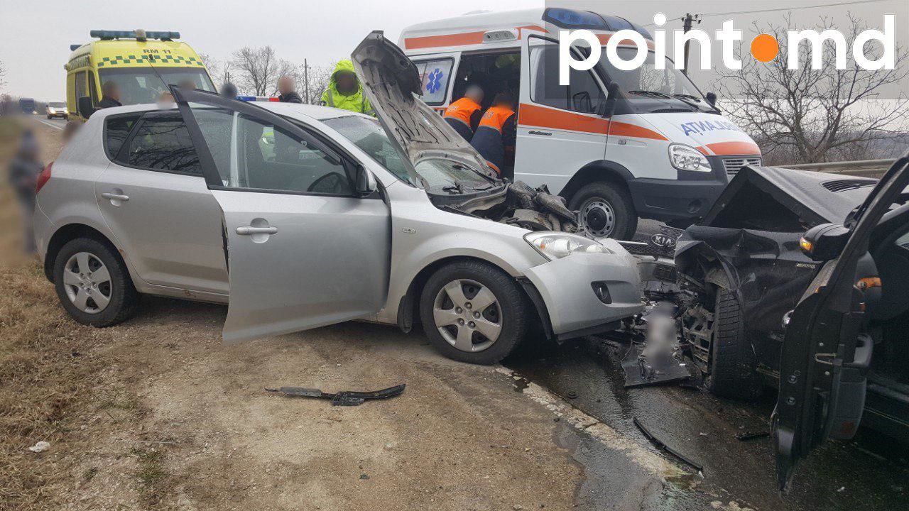 В Оргееве столкнулись два легковых автомобиля