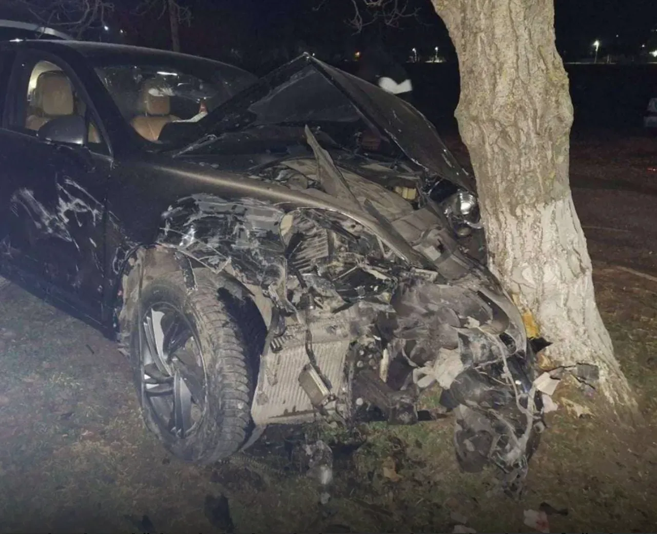 Accident la Soroca: Un Porsche și un Renault, făcute praf