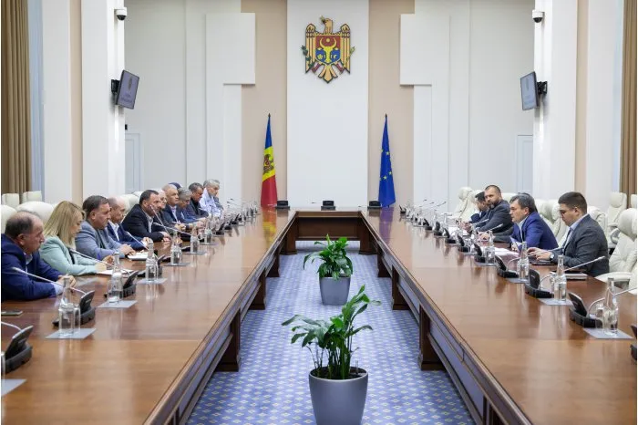 Речан - аграрным ассоциациям: В 2024 году увеличим льготы для фермеров
