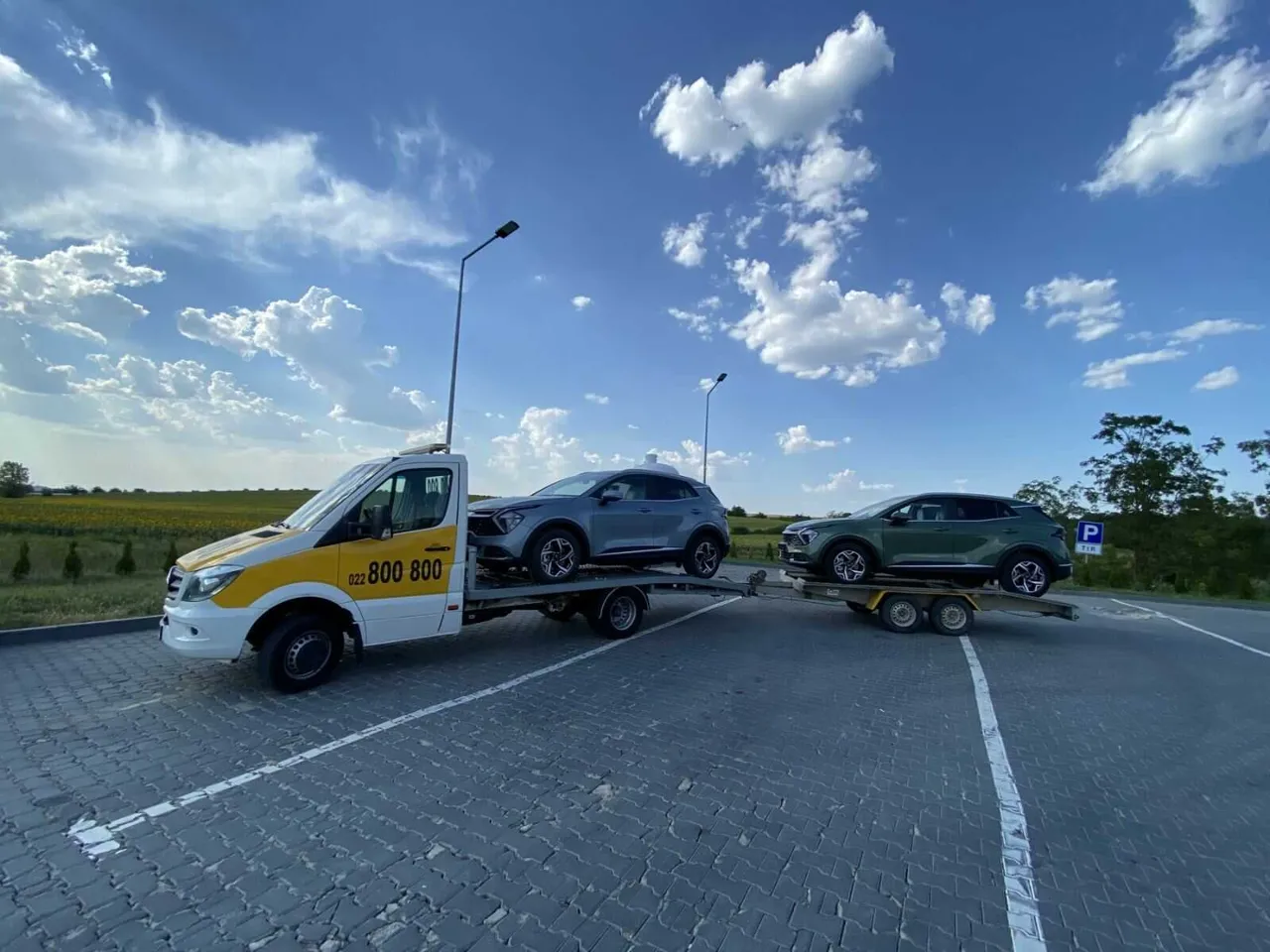 Evacuator.md: Oriunde ai nevoie, se află la un apel distanță