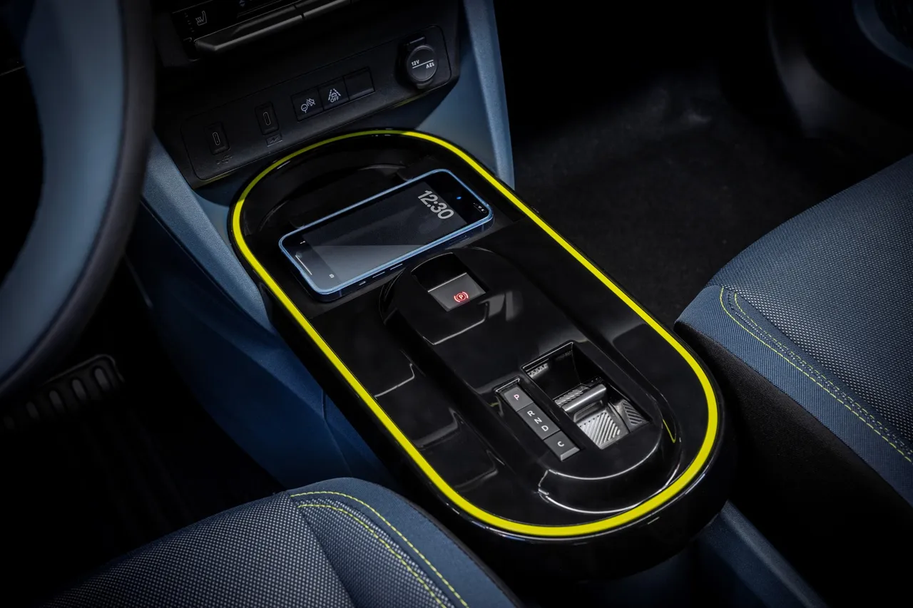 Modelul bugetar cross-hatchback Fiat Grande Panda, lansat pe piață fără variantă pe mecanică