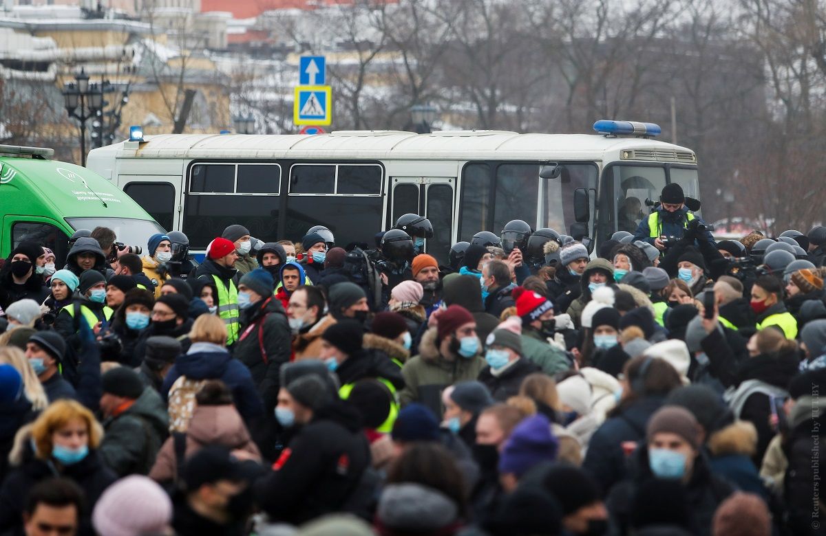 В Москве на акции в защиту Навального замечен флаг Молдовы