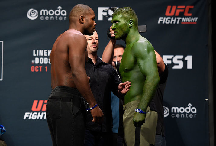 Ион Куцелаба выиграл бой престижного турнира UFC Fight Night 96