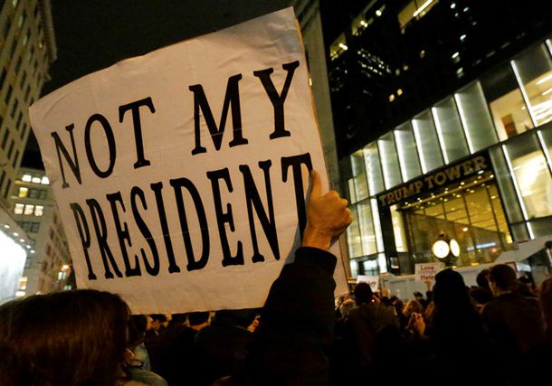 В Нью-Йорке растут протесты против Трампа