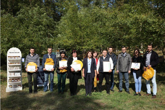 Еще одна группа пчеловодов Молдовы получила сертификат ECO на мед