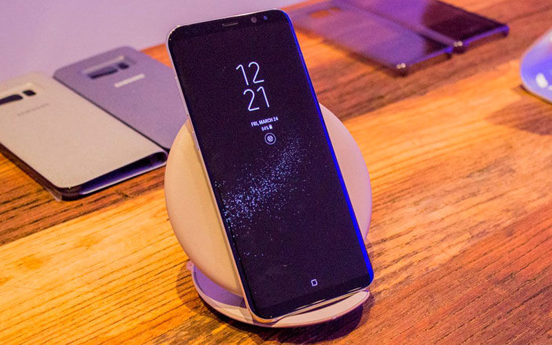 10 вещей, которые Galaxy S8 умеет делать, а iPhone нет