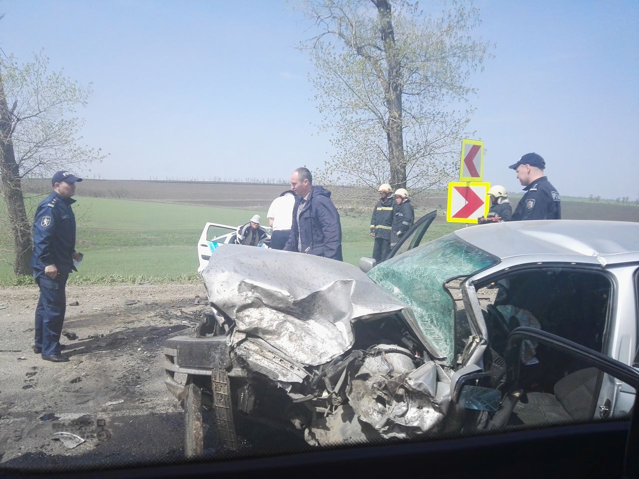 В Дрокиевском районе произошла серьезная авария с участием такси