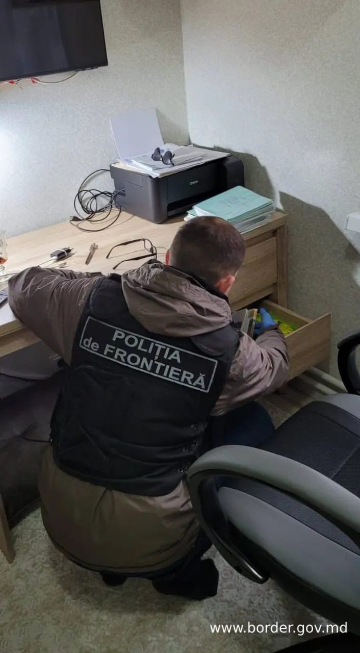 В Комрате в доме подозреваемого в содействии незаконной миграции прошли обыски