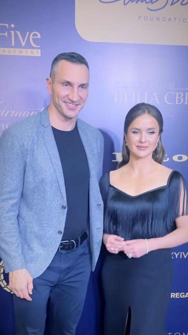 Кличко запечатлели в Киеве с известной теннисисткой