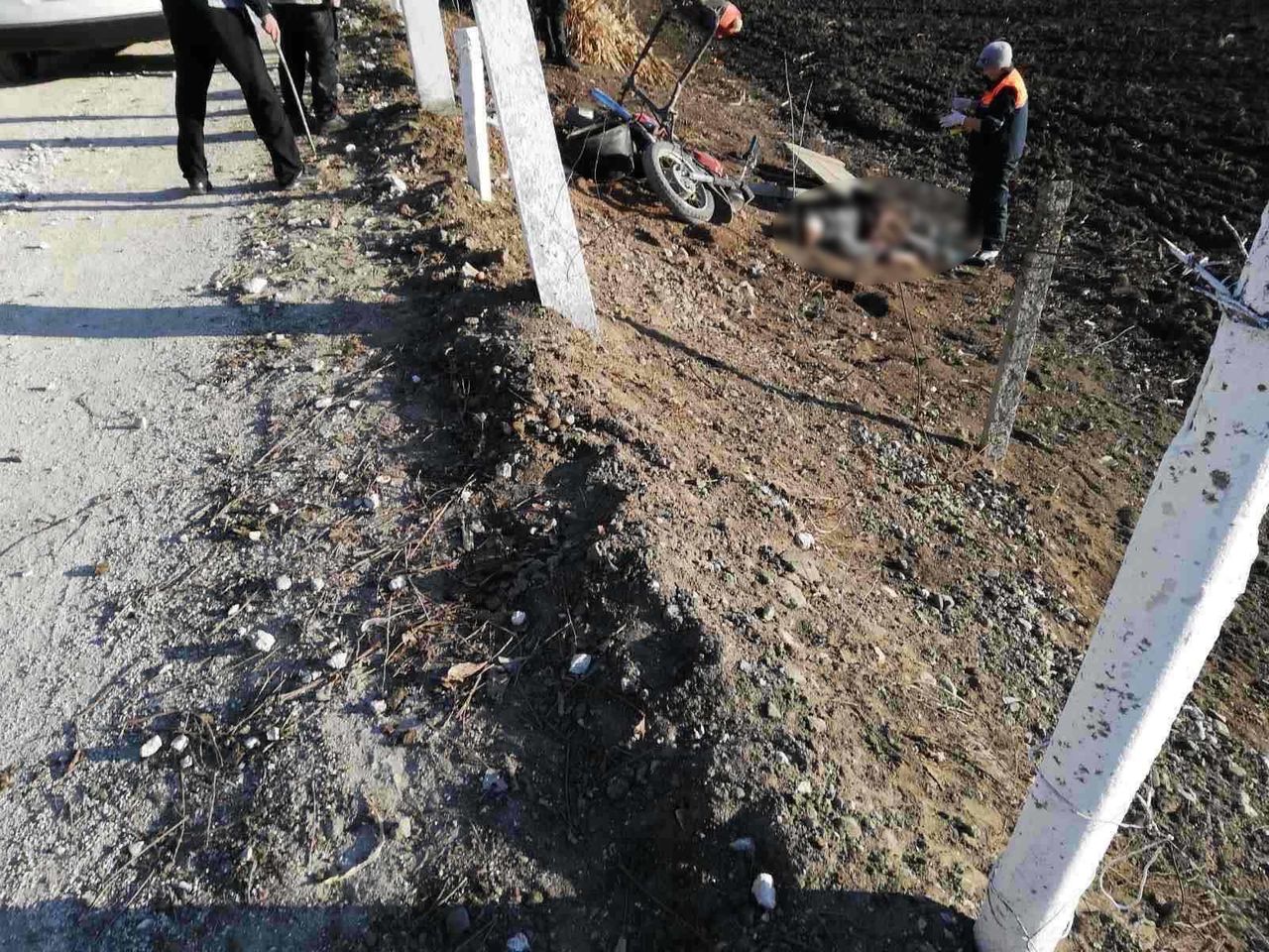 В Каушанах мотоциклист врезался в столб