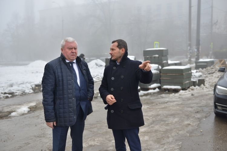 Руслан Кодряну проинспектировал ряд ремонтируемых объектов в столице