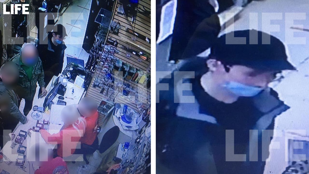 Камеры наблюдения сняли момент покупки оружия стрелком в Казани