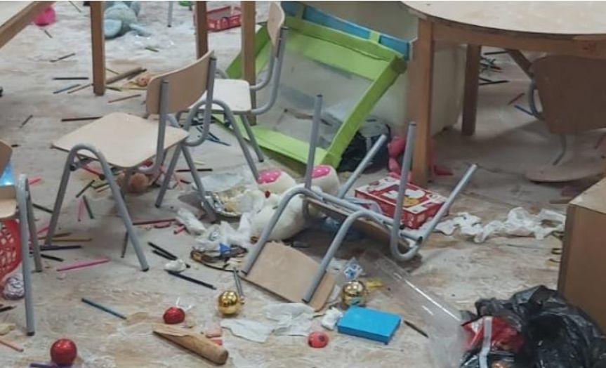 В Румынии трое детей за 3 часа разрушили большую часть школьных классов