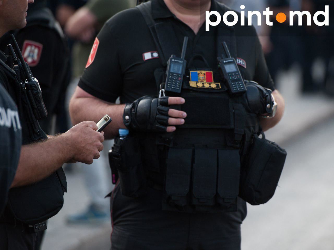 Полиция силой эвакуировала протестующих у памятника Штефану чел Маре