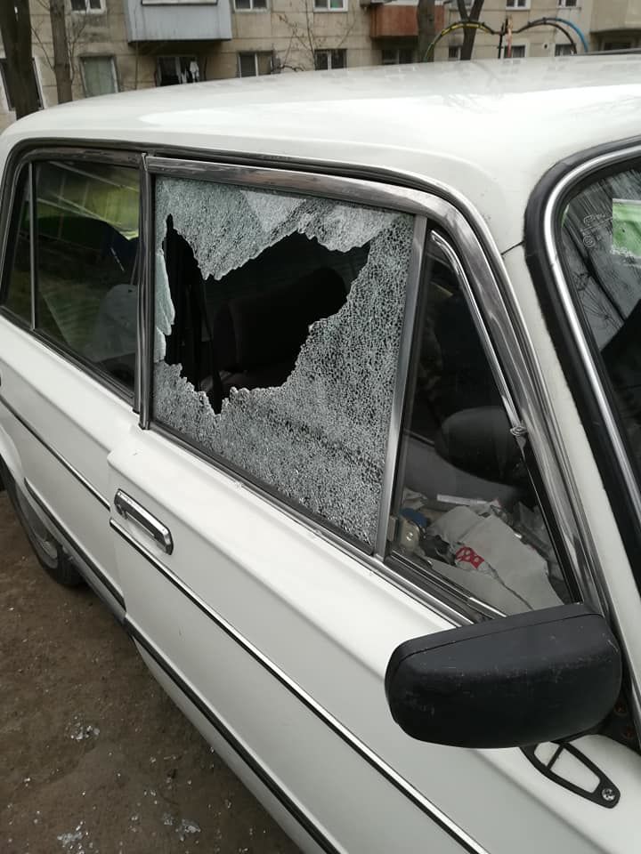 На Рышкановке вандалы разбили три автомобиля "Жигули"