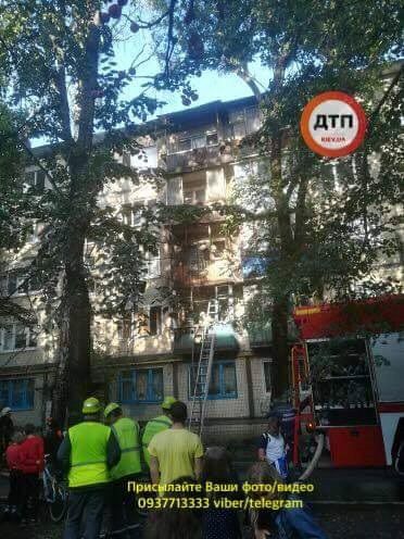 В многоэтажке Киева прогремел взрыв