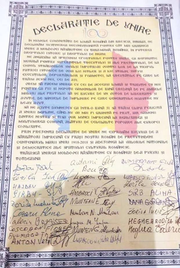 Unirea sparge granițele. Moldovenii din Milano au semnat o declarație simbolică de unire cu România
