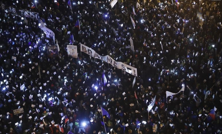 В Праге требовали отставку правительства