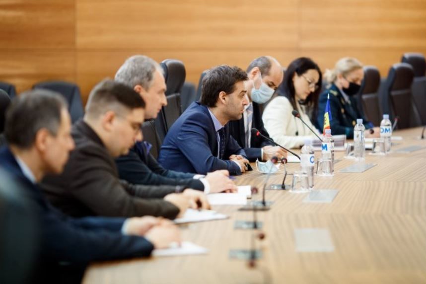 Нику Попеску провел встречу с министром обороны Литвы