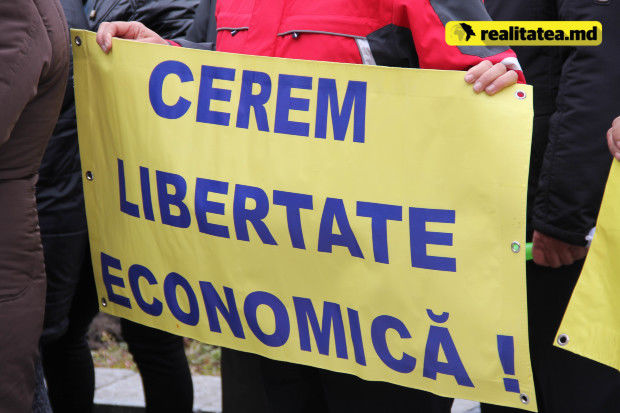 Патентообладатели протестовали у правительства и парламента