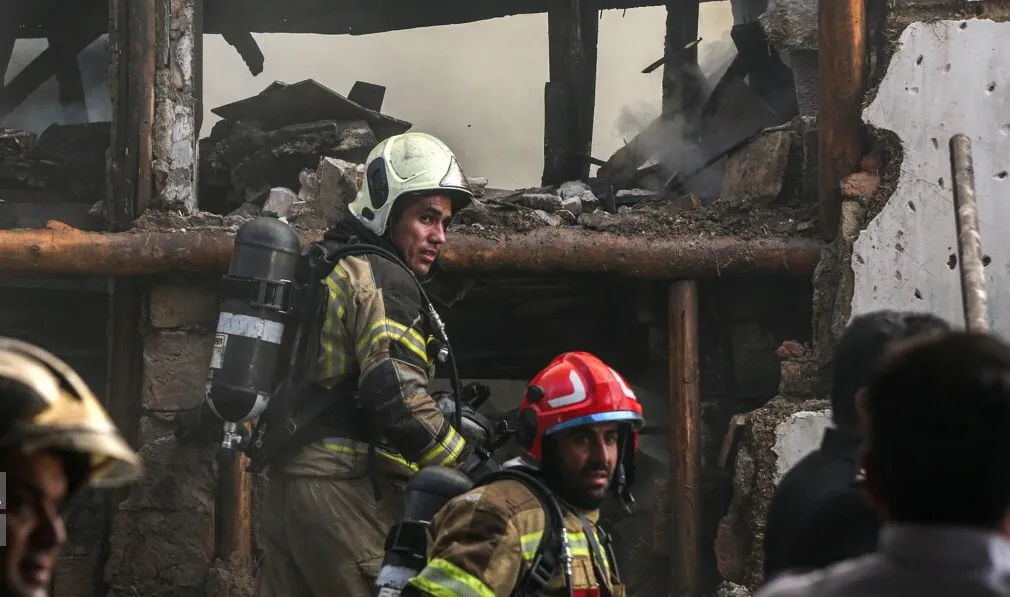 В Иране при пожаре на заводе косметики пострадало более 50 человек