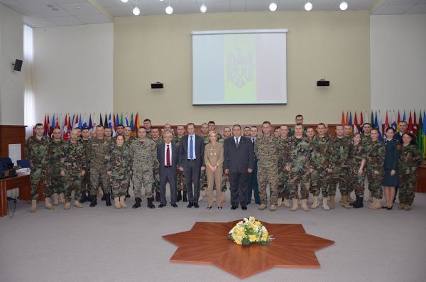 НАТО организовало тренинг для молдавских военных