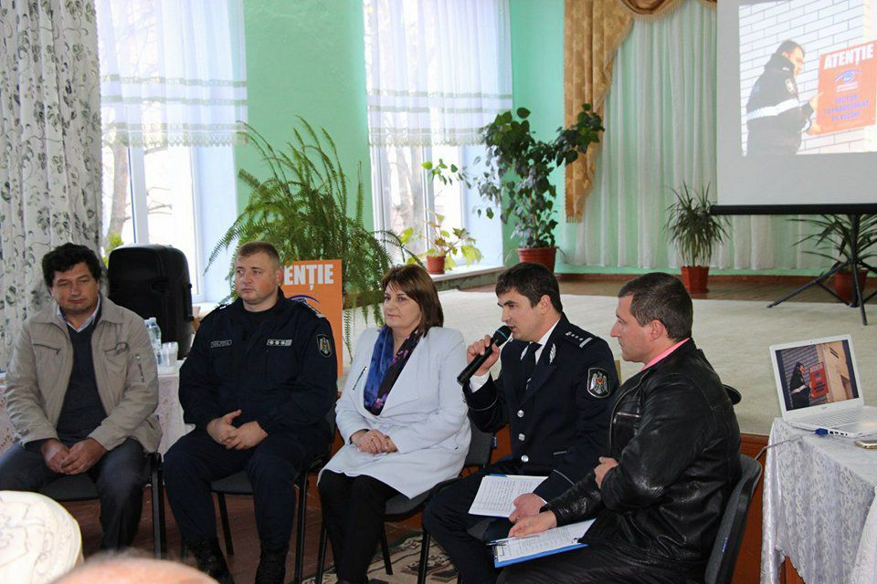 Полиция продолжает привлекать граждан к предотвращению преступлений
