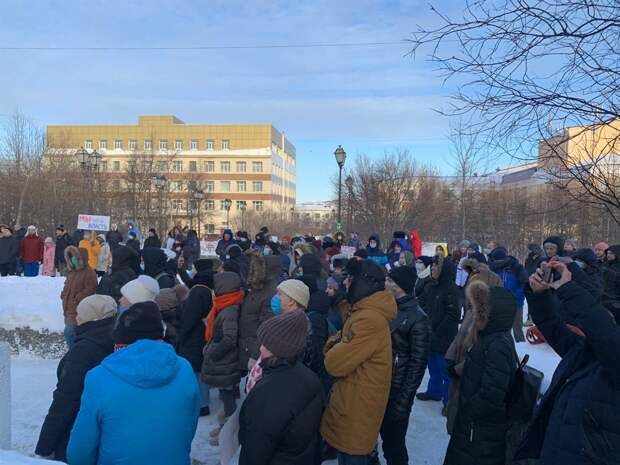 На Дальнем Востоке начались акции в поддержку Навального и задержания