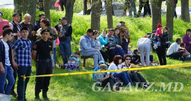 Традиционные конные скачки прошли на ипподроме в Чадыр-Лунге