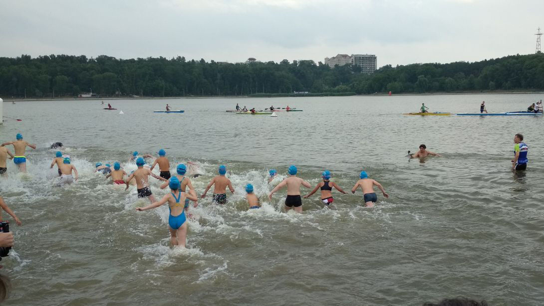 Впервые в Молдове прошел детский чемпионат по триатлону Kids Triathlon Triumph