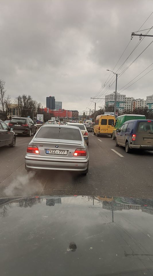В Кишиневе образовались многокилометровые пробки