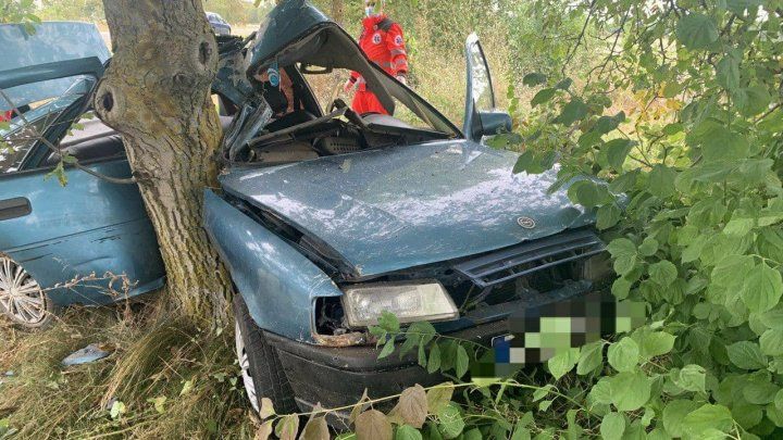 ДТП у села Ферапонтьевка: водитель легкового автомобиля погиб на месте